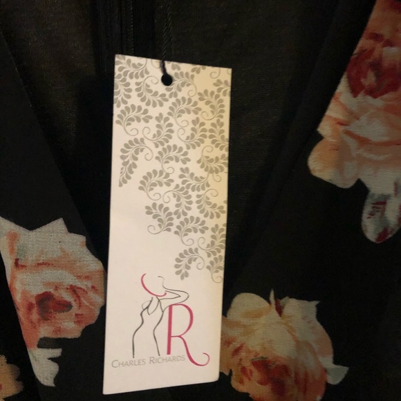 COPY - NWT!!! Charles Richards Floral Romper Size… - Picture 3 of 4